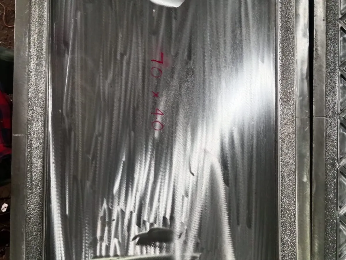 Fluted panel mould