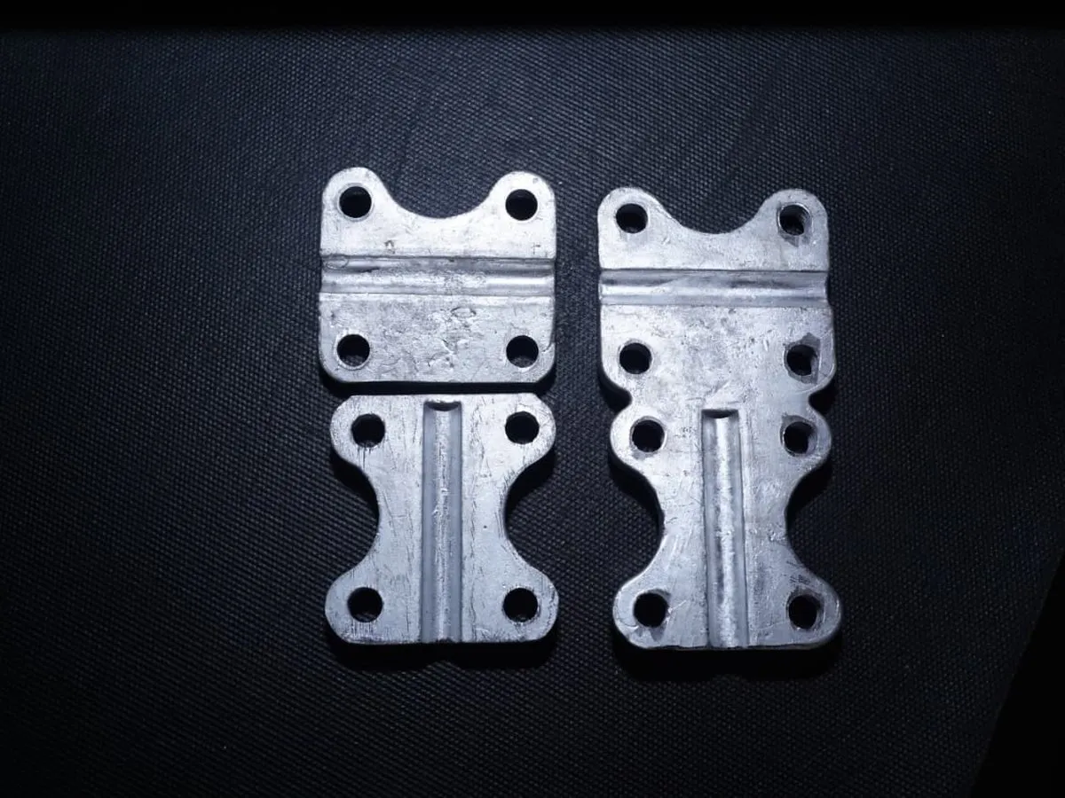 Flat plate clamps